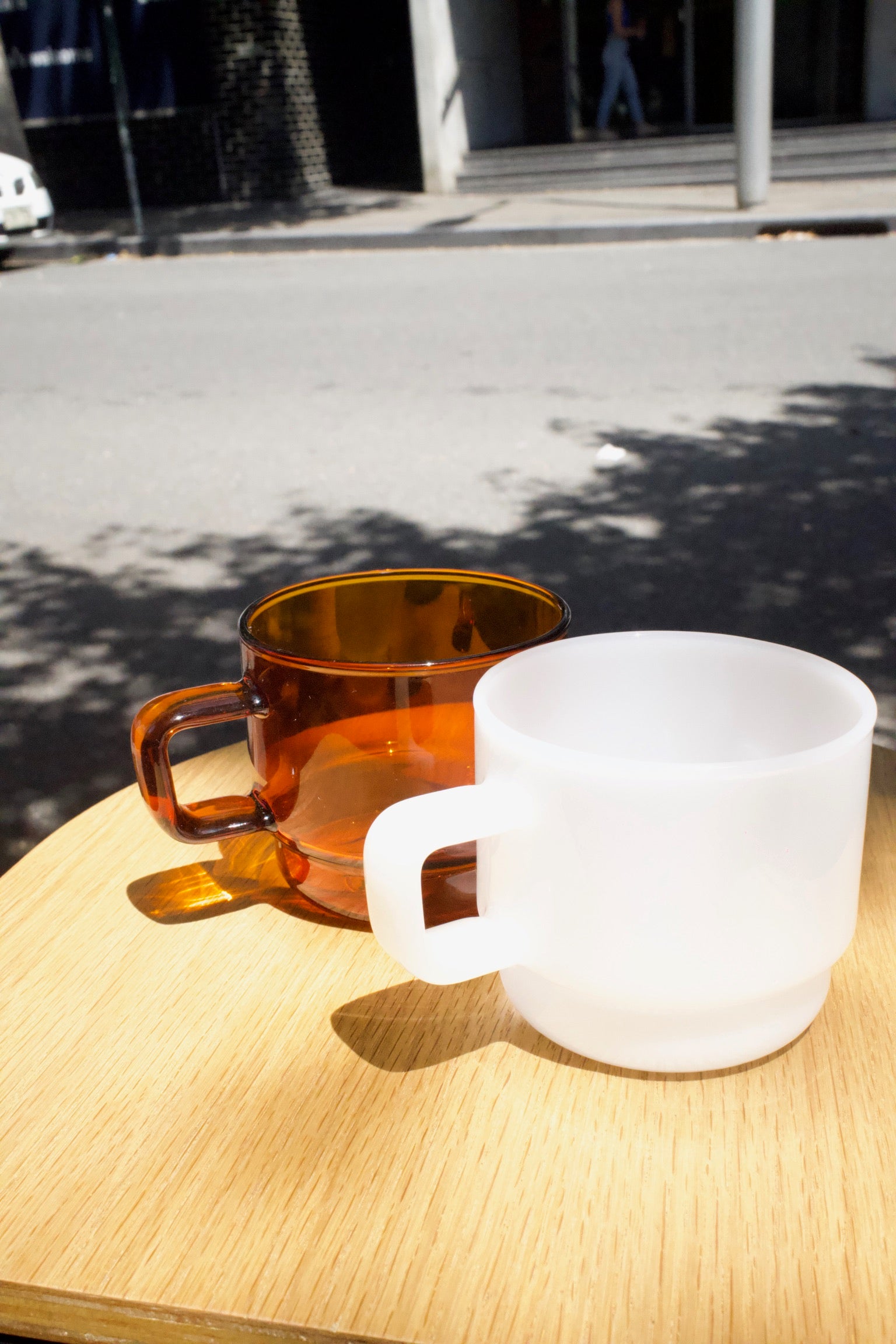 Denys Milk Glass Mug 10oz