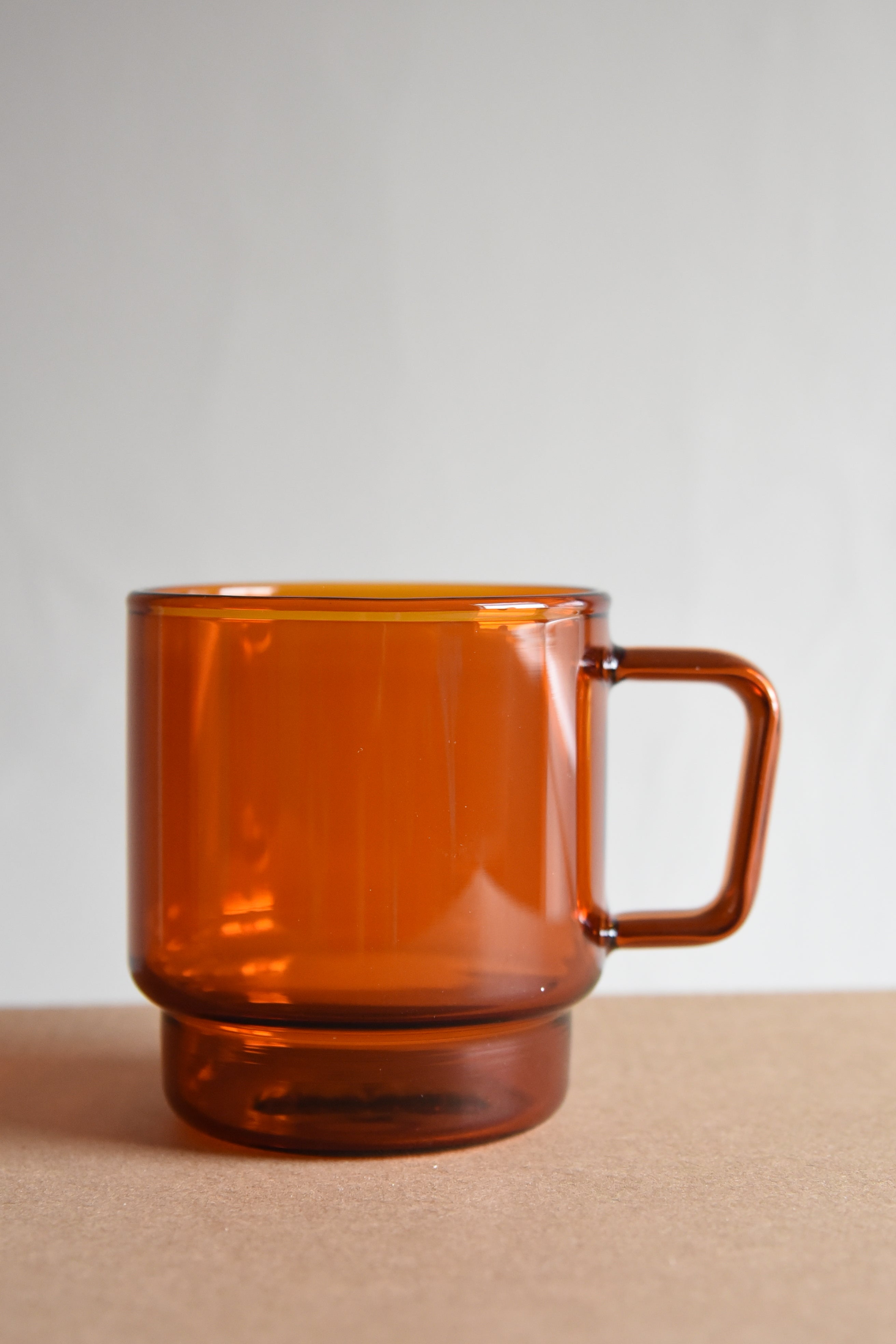 Levin Amber Glass Mug 10oz